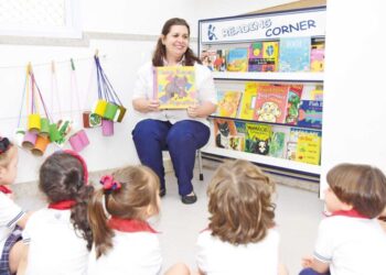FAMÍLIA E ESCOLA: Parceria vai além do acompanhamento de tarefas e notas